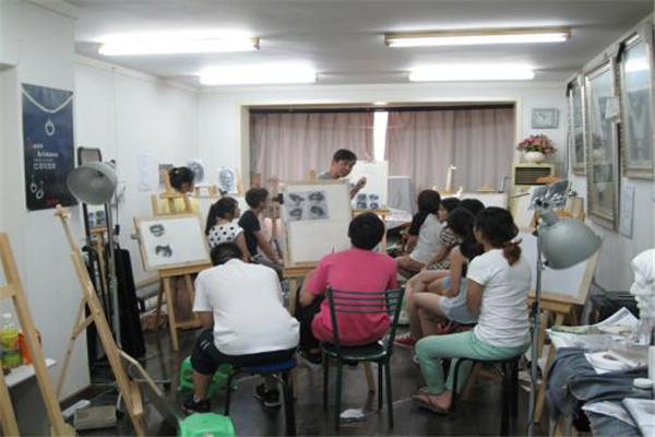 四方美术 四方美术