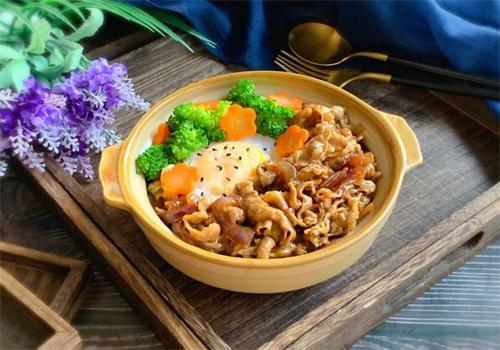 云海町肥牛饭 云海町肥牛饭