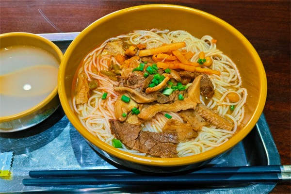 鼎记牛肉汤粉 鼎记牛肉汤粉