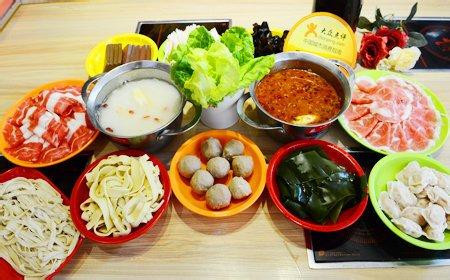 九鼎轩火锅加盟
